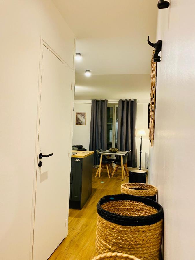 50M2 Flat In Heart Of Orleans - Canal Foot & Bein Luaran gambar